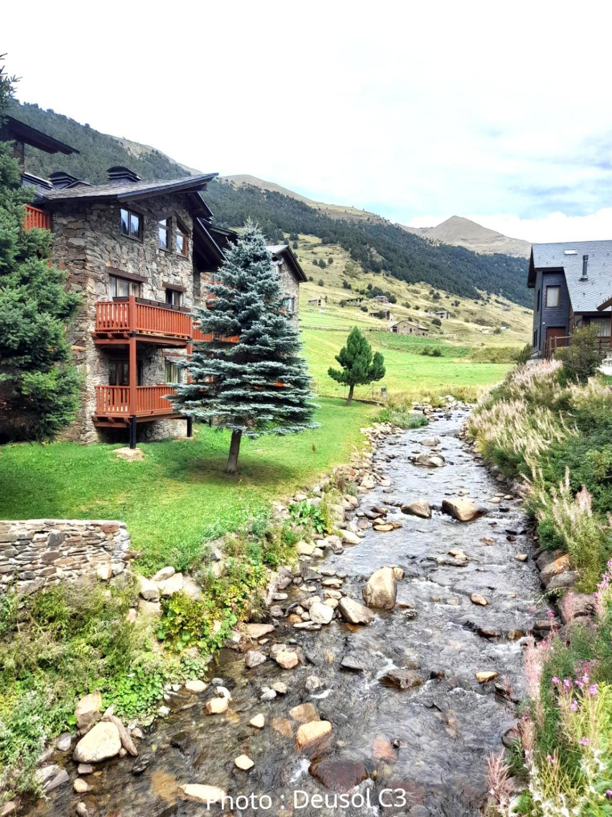 Ac Apartaments Vall D'Incles Buitenkant foto